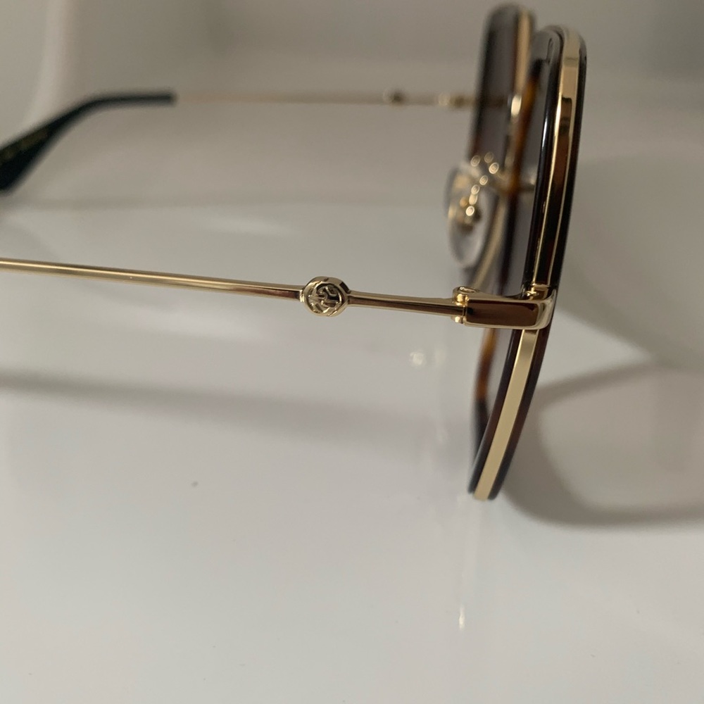 New unworn Gucci Urban sunglasses - Picture 4 of 6